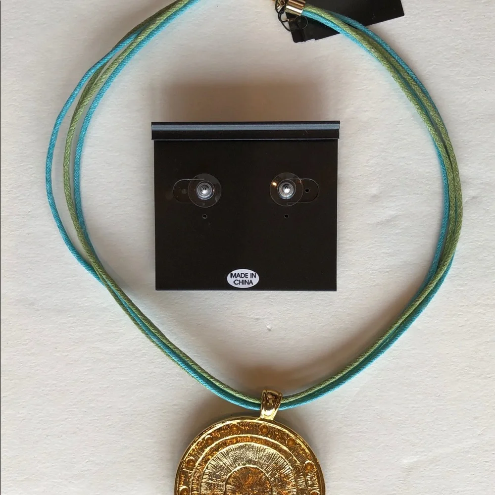 Crystal Studded Pendant‎ Cord Necklace~Earring Set
